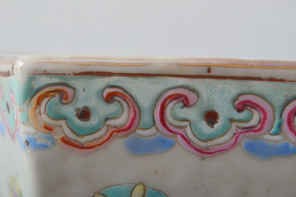 Y2375 中国 手彩 六角粉彩中鉢 在銘印有　く Y2375 中国 手彩 六角粉彩中鉢 在銘印有 く Y2375 中国 手