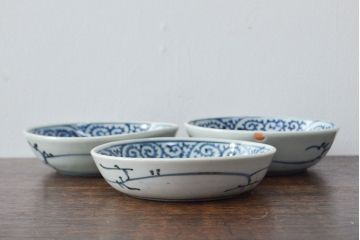 江戸期　古伊万里　蛸唐草文染付　なます皿3枚セット(中皿、和食器)(R-052066)
