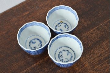 幕末〜明治　伊万里焼　蛸唐草文染付　蕎麦猪口3個セット(和食器)(R-052076)