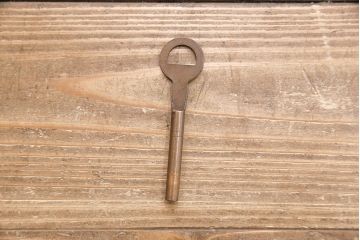 中古　美品　岩谷堂箪笥　厚みのある金具が立派な威厳のある車箪笥(小箪笥、チェスト、引き出し)(R-052083)