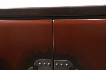 中古　美品　民芸城山　重厚な雰囲気漂う高級品の一閑張りローボード(一貫張り、テレビ台、テレビボード、タンス、箪笥)(R-052084)