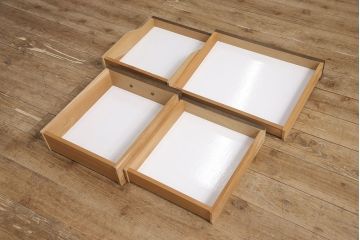 中古　美品　永田良介商店　扉の幾何学模様と脚の挽き物加工が目を惹くドレッサー(鏡台、ミラー)(R-052085)