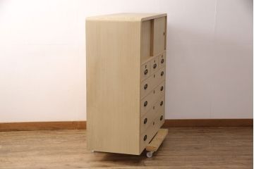 中古　美品　リメイク　伝統工芸士・東樹義明作　取り入れやすいサイズの加茂総桐箪笥・上段(胴厚、四方丸)(総桐たんす、着物箪笥、衣装タンス)(R-052098)