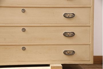 中古　美品　リメイク　伝統工芸士・東樹義明作　取り入れやすいサイズの加茂総桐箪笥・上段(胴厚、四方丸)(総桐たんす、着物箪笥、衣装タンス)(R-052098)