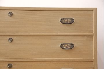 中古　美品　天板リメイク　伝統工芸士・東樹義明作　取り入れやすいサイズの加茂総桐箪笥・下段(胴厚、四方丸)(総桐たんす、衣装タンス、ローボード、ローチェスト)(R-052099)