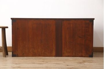 アンティーク家具　前面ケヤキ材　繊細で上品な金具が魅力の仙台箪笥ローボード(テレビ台、テレビボード、ローチェスト、引き出し)(R-052100)