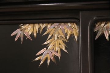 和製アンティーク　時代物　高級品!蒔絵と螺鈿細工が雅やかで高級感が漂う唐木飾り棚(茶棚、収納棚、違い棚)(R-052101)