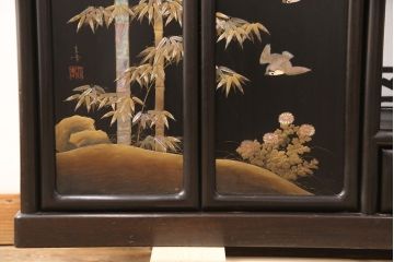 和製アンティーク　時代物　高級品!蒔絵と螺鈿細工が雅やかで高級感が漂う唐木飾り棚(茶棚、収納棚、違い棚)(R-052101)