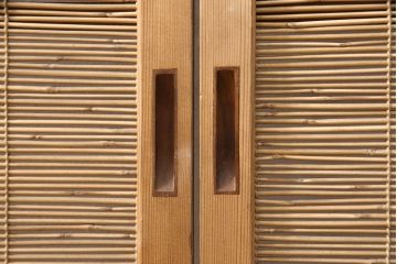 和製アンティーク　千鳥と雲のモチーフがアクセントになる幅広の御簾戸2枚セット(建具、簾戸、簀戸、葭戸、夏障子、すど、葦戸)(R-052107)