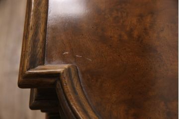 中古　美品　DREXEL HERITAGE(ドレクセルヘリテイジ)　Cameo Classics(キャメオクラシックス)　クラシカルな空間を演出するサイドテーブル(コーヒーテーブル、エンドテーブル)(定価約24万円)(R-052109)