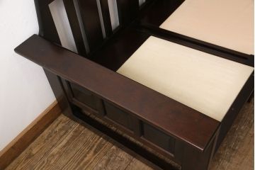和製ビンテージ　北海道民芸家具　シックな大人空間におすすめの2人掛けソファ(2P、二人掛け、アームソファ、ヴィンテージ)(R-052112)
