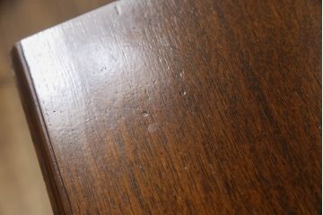 イギリスアンティーク　オーク材　猫脚がポイント!!イギリスからやってきた上品なサイドボード(チェスト、サイドキャビネット)(R-052115)