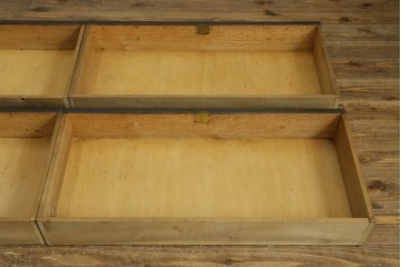 最高級品!!　和製ヴィンテージ　1950年から1960年頃　神戸洋家具　緻密な彫りの意匠が見事なオーク材製チェスト　(R-052117)