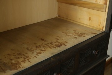 最高級品!!　和製ヴィンテージ　1950年から1960年頃　神戸洋家具　緻密な彫りの意匠が見事なオーク材製チェスト　(R-052117)