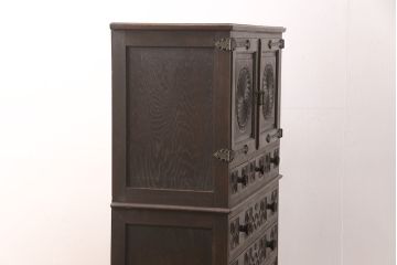 最高級品!!　和製ビンテージ　神戸洋家具　緻密な彫りの意匠が見事なオーク材製チェスト(引き出し、洋服箪笥、衣装箪笥、整理タンス、着物箪笥、ヴィンテージ)(R-052117)