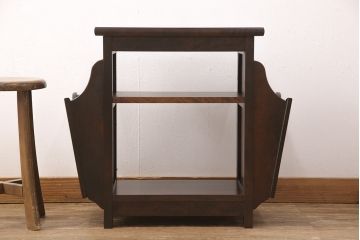 中古　絶版品　北海道民芸家具　#440　便利な収納ポケットが付いたマガジン卓(サイドテーブル、マガジンラック)(R-052132)