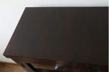 中古　松本民芸家具　使いやすいサイズが嬉しい上質なK-1型食器棚(収納棚、戸棚、キャビネット、本箱)(定価約46万円)(R-052133)