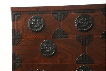 中古　美品　岩谷堂箪笥　力強い杢目と緻密な金具が存在感溢れる整理箪笥(チェスト、和タンス、収納箪笥、引き出し)(R-052135)