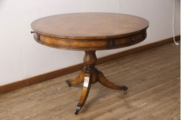 中古美品　イギリス高級家具　MAITLAND SMITH(メートランドスミス)　バーズアイ天板が特徴的な引き出し付きラウンドテーブル(定価約70万円)(ダイニングテーブル)(R-052136)