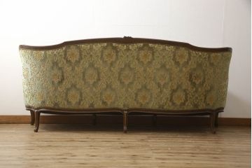 中古　美品　カリモク家具(karimoku)　domani(ドマーニ)　Louis(ルイ)XVシリーズ　ルイ15世　気品ある佇まいが高級感を醸し出す3人掛けソファ(アームソファ、三人掛け、3P)(定価約100万円)(R-052138)