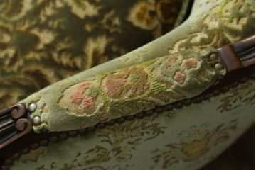 中古　カリモク家具(karimoku)　domani(ドマーニ)　Louis(ルイ)XVシリーズ　ルイ15世　優雅なひとときを演出してくれる1人掛けソファ(アームソファ、一人掛け、1P)(定価約48万円)(R-052139)