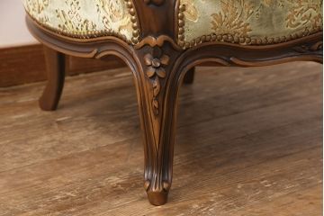 中古　美品　カリモク家具(karimoku)　domani(ドマーニ)　Louis(ルイ)XVシリーズ　ルイ15世　優雅なひとときを演出してくれる1人掛けソファ(アームソファ、一人掛け、1P)(定価約48万円)(R-052140)