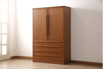 和製ビンテージ　希少　チーク材　激レア!!北欧デザインがお洒落な和服箪笥(和タンス、着物箪笥、衣装箪笥、ヴィンテージ)(R-052141)