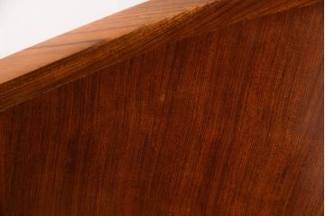 中古美品　高級品　サァラ麻布　洗練された雰囲気が目を引く、収納付き回転椅子(定価約36万円)(ラウンジチェア、イス、1人掛けソファ)(R-052145)