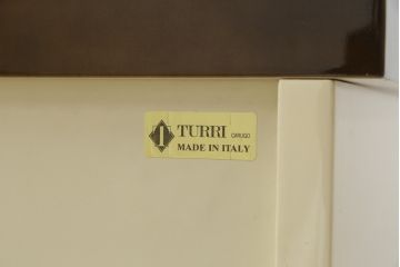 中古　超美品　EURO CASA(ユーロ・カーサ)取り扱い　TURRI(トゥーリ)　ツートーンカラーが美しい特注大型サイドボード(ローボード、収納棚、引き出し、キャビネット)(定価約220万円)(R-052150)