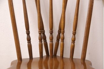 ヴィンテージ　柏木工(KASHIWA、かしわ)　ナラ材製　挽き物加工の背もたれと脚がお洒落なダイニングチェア2脚セット(椅子)(R-052152)