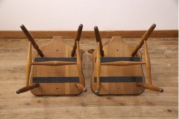 ヴィンテージ　柏木工(KASHIWA、かしわ)　ナラ材製　挽き物加工の背もたれと脚がお洒落なダイニングチェア2脚セット(椅子)(R-052152)