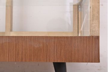 昭和レトロ　昔懐かしい佇まいが素敵な木枠ガラスケース(ショーケース、陳列棚、店舗什器)(R-052153)