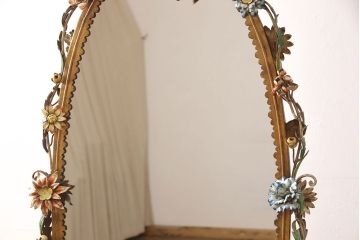 フランスビンテージ　激レア品　凝った装飾が美しい、メタルフラワーの大きな姿見(スタンドミラー、鏡)(R-052157)