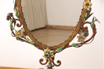 フランスビンテージ　激レア品　凝った装飾が美しい、メタルフラワーの大きな姿見(スタンドミラー、鏡)(R-052157)
