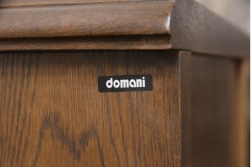 中古　カリモク家具(karimoku)　domani(ドマーニ)　QUEENS　LIFE(クイーンズライフ)　クラシカルな佇まいが魅力的なサイドボード(戸棚、収納棚、キャビネット)(定価約41万円)(R-052158)