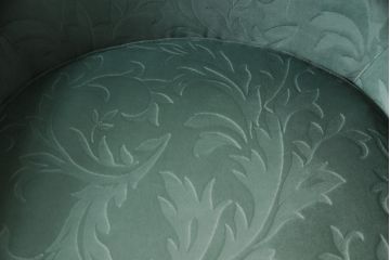 中古　カリモク家具(karimoku)　domani(ドマーニ)　Louis(ルイ)XVシリーズ　シックな色合いが上質な空間づくりにぴったりな1人掛けソファ(定価約40万円)(椅子、アームチェア、一人掛けソファ、1P)(R-052161)