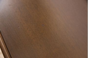 中古　カリモク家具(karimoku)　domani(ドマーニ)　Louis(ルイ)XVシリーズ　流れるような曲線が美しいセンターテーブル(リビングテーブル)(R-052163)