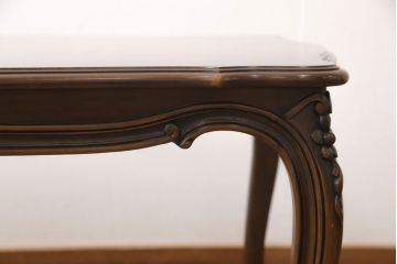 中古　カリモク家具(karimoku)　domani(ドマーニ)　Louis(ルイ)XVシリーズ　流れるような曲線が美しいセンターテーブル(リビングテーブル)(R-052163)