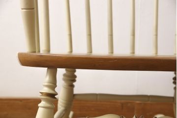 アメリカビンテージ　ETHAN ALLEN(イーセンアーレン)　カントリーな雰囲気がかわいらしいロッキングチェア(椅子、アームチェア、揺り椅子、ヴィンテージ)(R-052164)