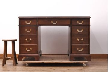 中古　DREXEL HERITAGE (ドレクセルヘリテイジ)　マホガニー材　洗練された大人の雰囲気醸し出す両袖デスク(机、在宅ワーク、在宅用ワークデスク)(R-052174)