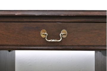 中古　DREXEL HERITAGE (ドレクセルヘリテイジ)　マホガニー材　洗練された大人の雰囲気醸し出す両袖デスク(机、在宅ワーク、在宅用ワークデスク)(R-052174)