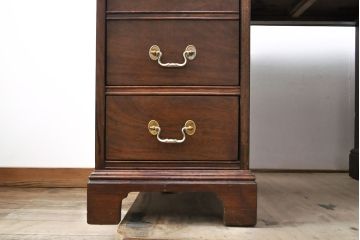 中古　DREXEL HERITAGE (ドレクセルヘリテイジ)　マホガニー材　洗練された大人の雰囲気醸し出す両袖デスク(机、在宅ワーク、在宅用ワークデスク)(R-052174)