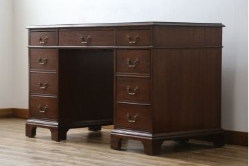 中古　DREXEL HERITAGE (ドレクセルヘリテイジ)　マホガニー材　洗練された大人の雰囲気醸し出す両袖デスク(机、在宅ワーク、在宅用ワークデスク)(R-052175)