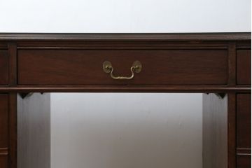 中古　DREXEL HERITAGE (ドレクセルヘリテイジ)　マホガニー材　洗練された大人の雰囲気醸し出す両袖デスク(机、在宅ワーク、在宅用ワークデスク)(R-052175)