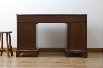 中古　DREXEL HERITAGE (ドレクセルヘリテイジ)　マホガニー材　洗練された大人の雰囲気醸し出す両袖デスク(机、在宅ワーク、在宅用ワークデスク)(R-052175)