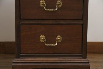 中古　DREXEL HERITAGE (ドレクセルヘリテイジ)　マホガニー材　洗練された大人の雰囲気醸し出す両袖デスク(机、在宅ワーク、在宅用ワークデスク)(R-052176)