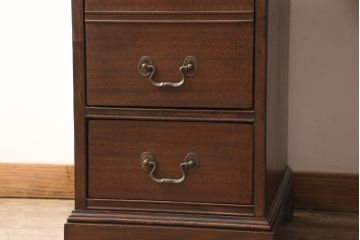 中古　DREXEL HERITAGE (ドレクセルヘリテイジ)　マホガニー材　洗練された大人の雰囲気醸し出す両袖デスク(机、在宅ワーク、在宅用ワークデスク)(R-052177)