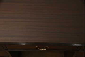 中古　DREXEL HERITAGE (ドレクセルヘリテイジ)　マホガニー材　洗練された大人の雰囲気醸し出す両袖デスク(机、在宅ワーク、在宅用ワークデスク)(R-052178)