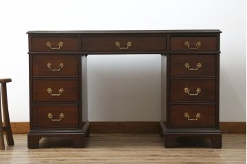 中古　DREXEL HERITAGE (ドレクセルヘリテイジ)　マホガニー材　洗練された大人の雰囲気醸し出す両袖デスク(机、在宅ワーク、在宅用ワークデスク)(R-052179)
