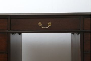 中古　DREXEL HERITAGE (ドレクセルヘリテイジ)　マホガニー材　洗練された大人の雰囲気醸し出す両袖デスク(机、在宅ワーク、在宅用ワークデスク)(R-052179)